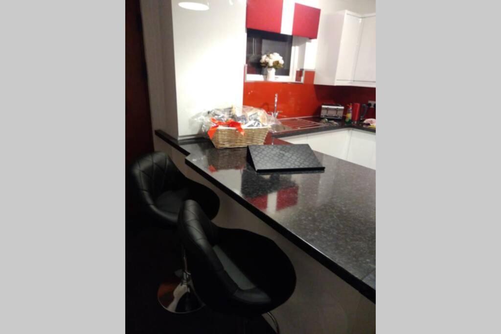 The Cottage - Hot Tub - Nr Glasgow - Self Check-In Coatbridge Ngoại thất bức ảnh