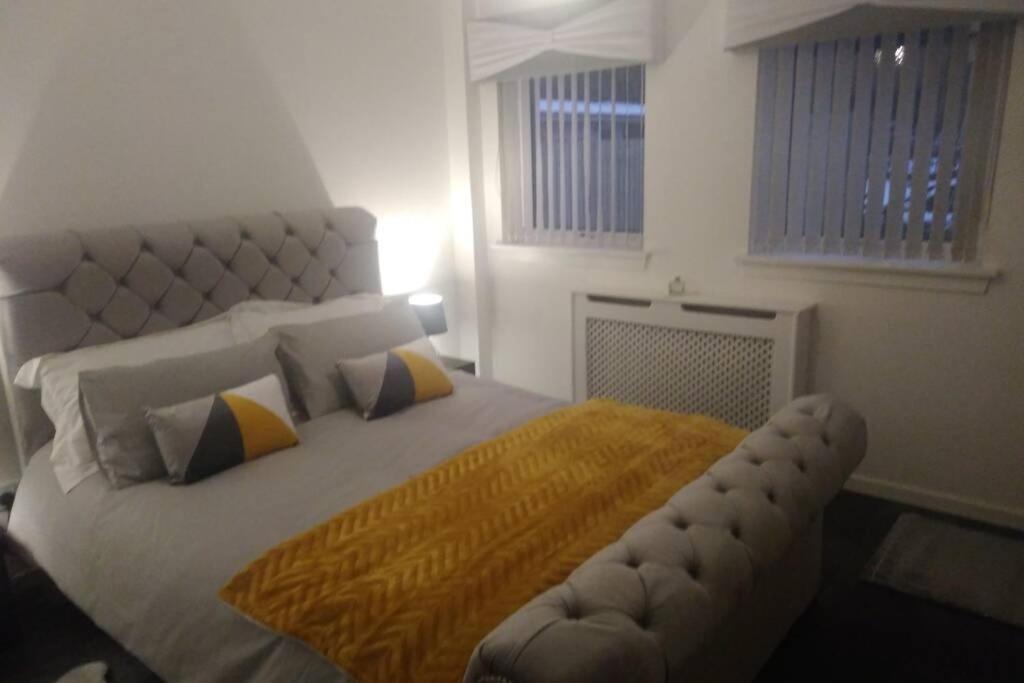 The Cottage - Hot Tub - Nr Glasgow - Self Check-In Coatbridge Ngoại thất bức ảnh