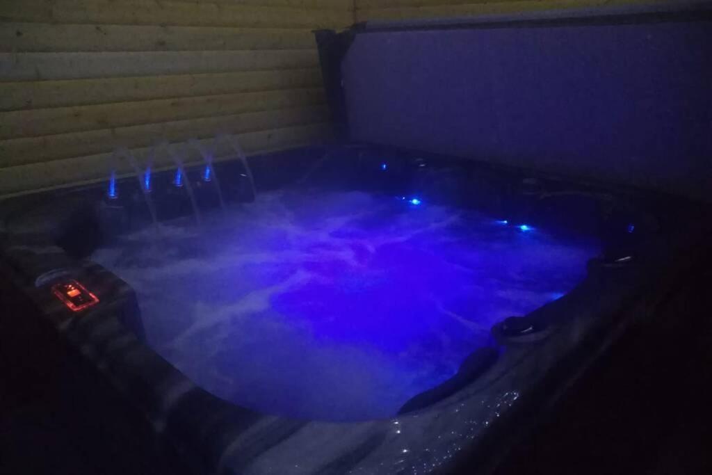 The Cottage - Hot Tub - Nr Glasgow - Self Check-In Coatbridge Ngoại thất bức ảnh